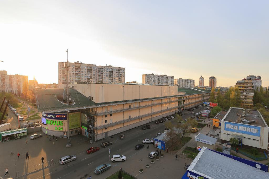 Apartment On Obolonskiy Prospect 12 Κίεβο Εξωτερικό φωτογραφία