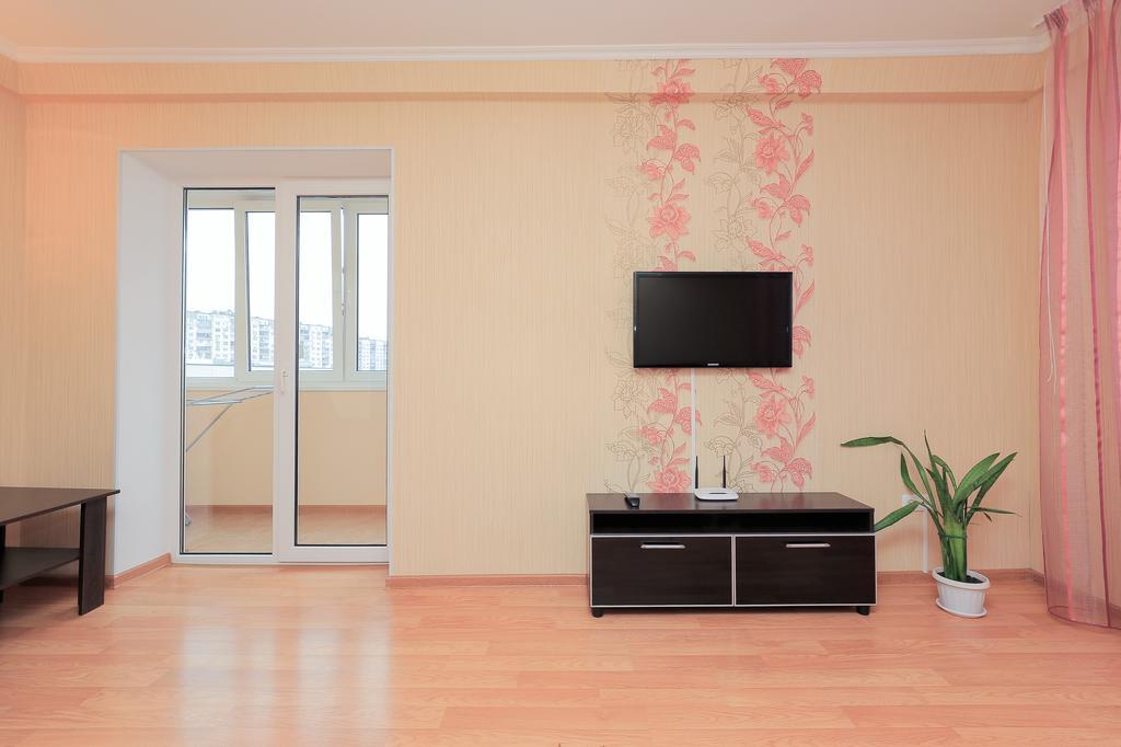 Apartment On Obolonskiy Prospect 12 Κίεβο Εξωτερικό φωτογραφία